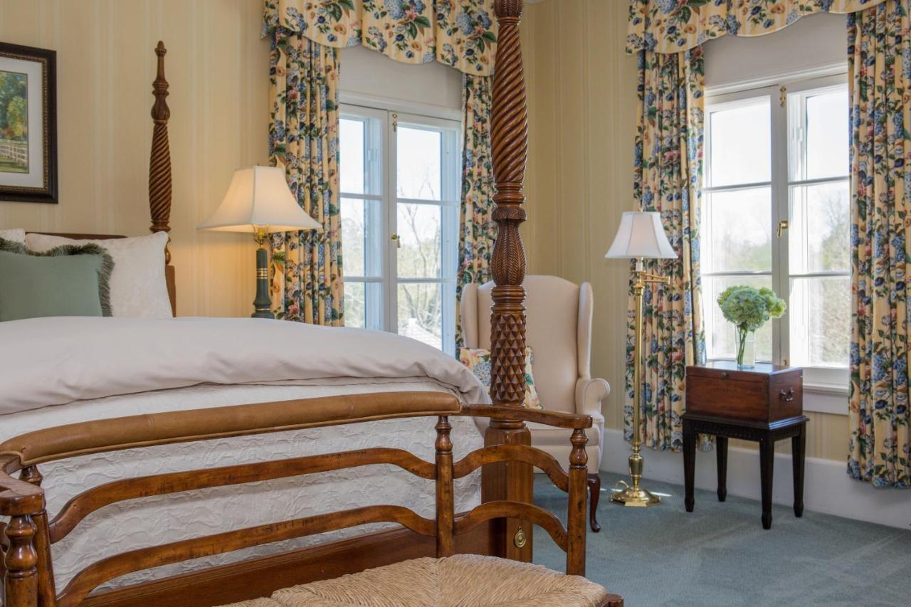 Inn At Warner Hall Gloucester Esterno foto