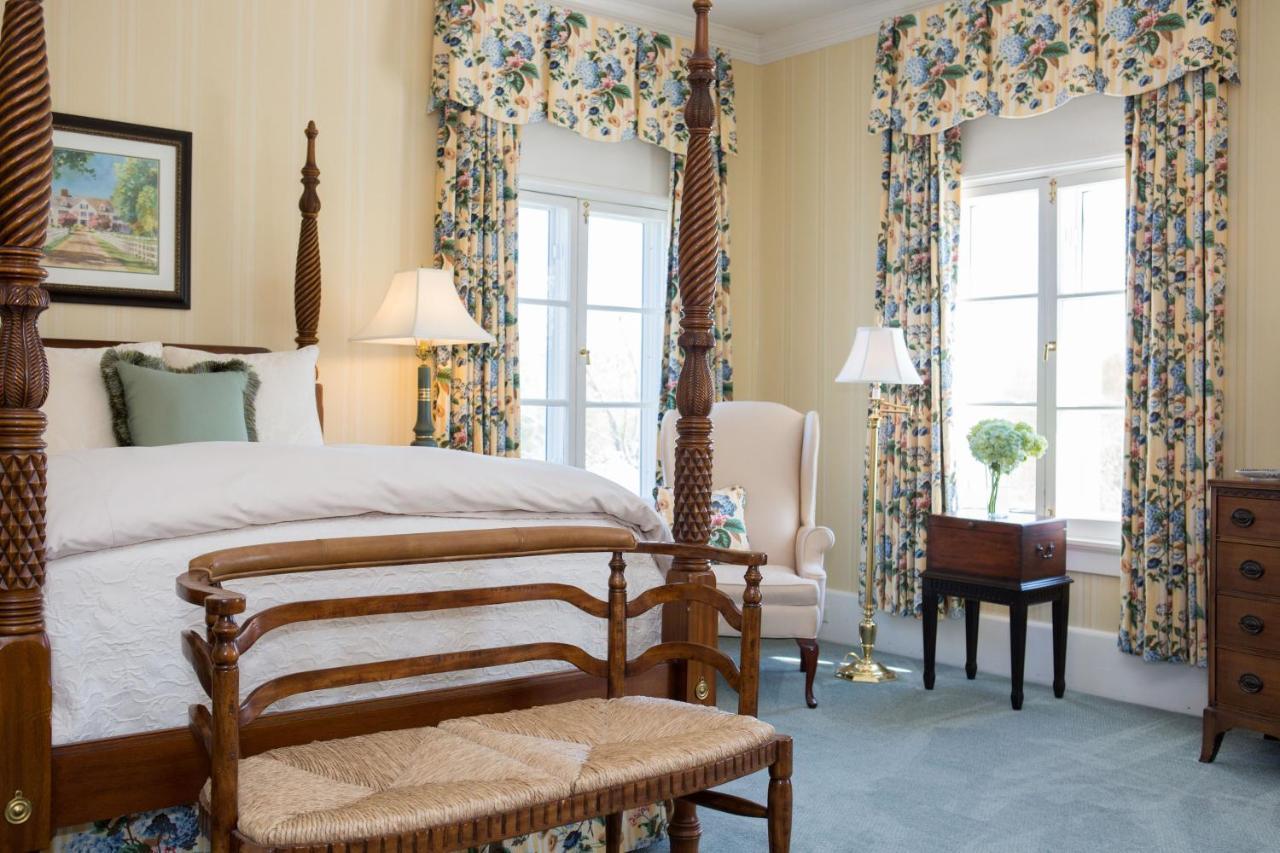 Inn At Warner Hall Gloucester Esterno foto