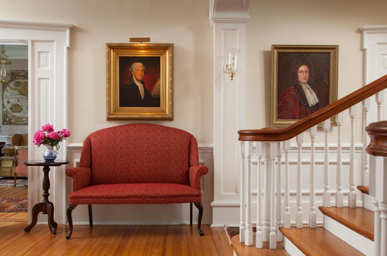 Inn At Warner Hall Gloucester Esterno foto