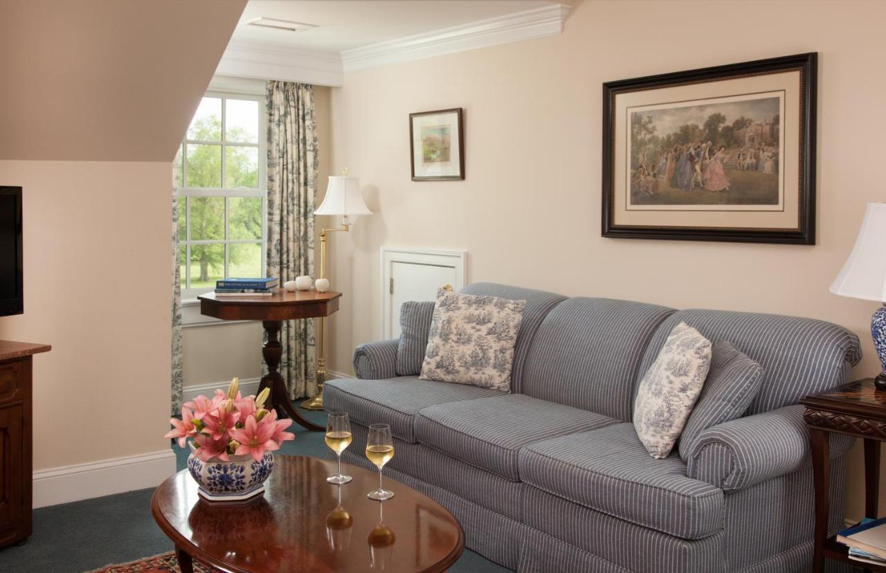 Inn At Warner Hall Gloucester Esterno foto