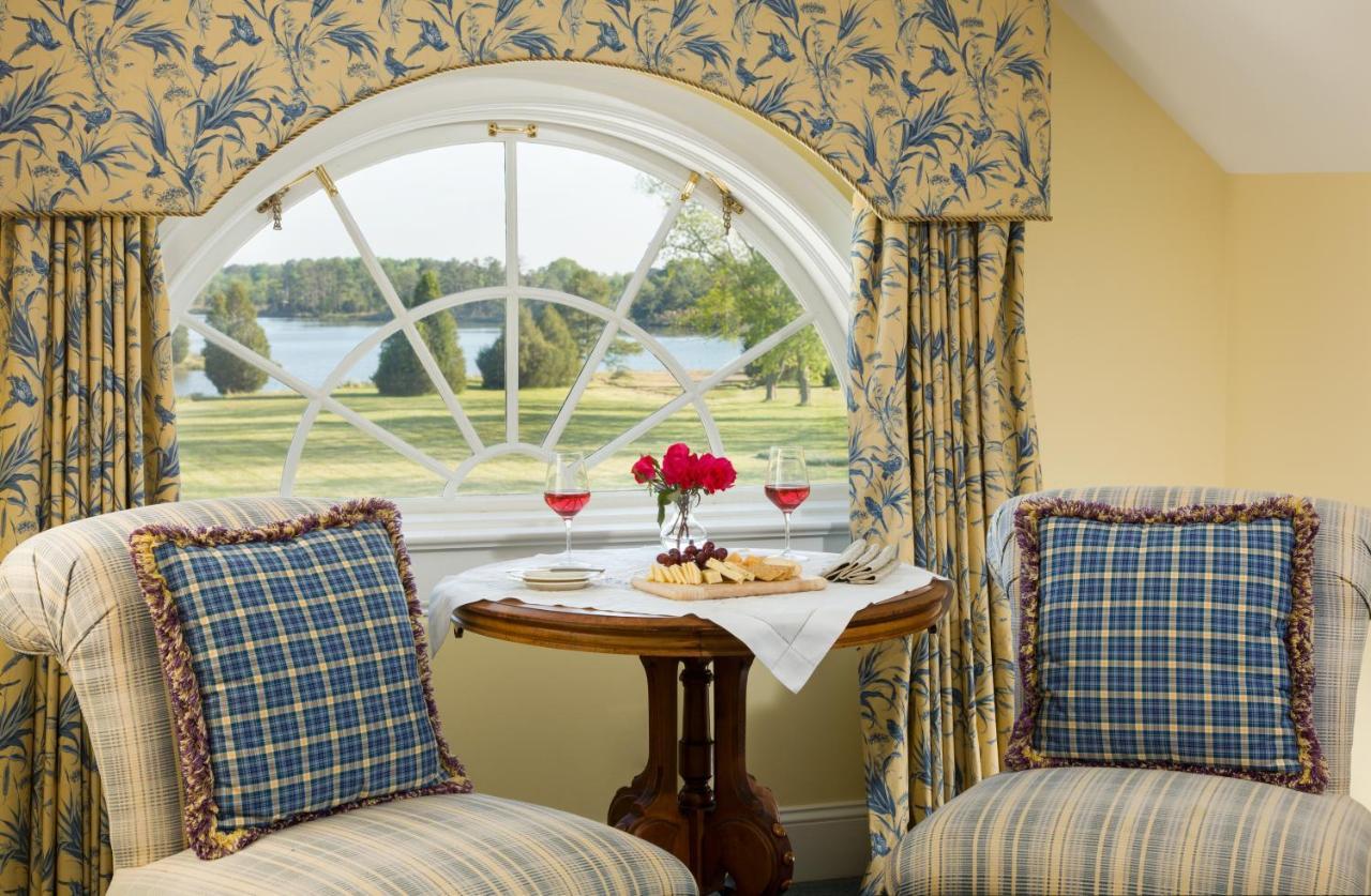 Inn At Warner Hall Gloucester Esterno foto