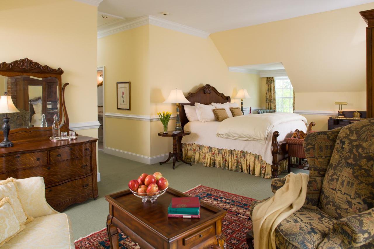 Inn At Warner Hall Gloucester Esterno foto